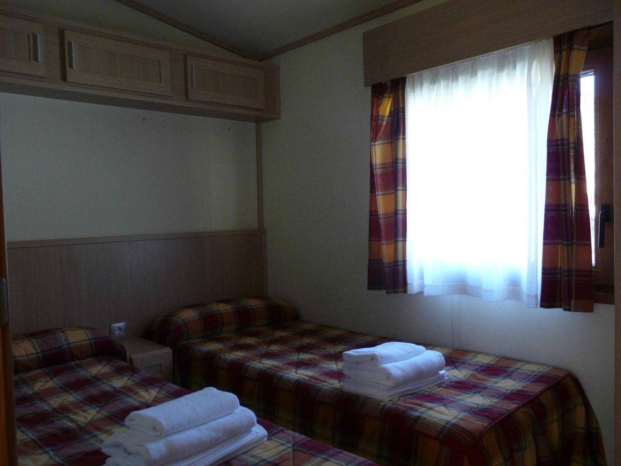 Complejo Turistico Bielsa Hotel Y Camping Rum bild